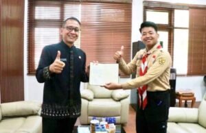 Jalan Kaki Keliling Indonesia, Pemuda Pramuka Ini Singgah di Bojonegoro