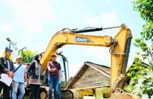 Wabup Bojonegoro Sidak Jembatan Mangkrak Ngablak Dander, Ini Temuan Mengejutkannya