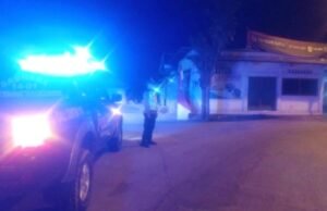Tekan Kriminalitas, Polisi Temayang Bojonegoro Sisir Warung hingga SPBU di Malam Hari