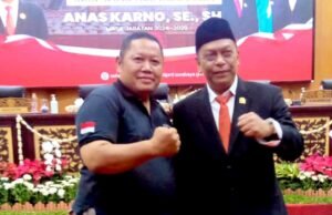Anas Karno Resmi Kembali Duduk di DPRD Surabaya, Siap Gas Pol Awasi Pemerintahan