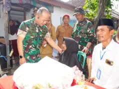 Rumah Reyot Ibu Maryam Akhirnya Dibangun, Aksi Dandim Lamongan Bikin Haru