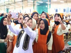 Wabup Bojonegoro Turun ke Pabrik Rokok, BLT Buruh Cair Rp875 Ribu