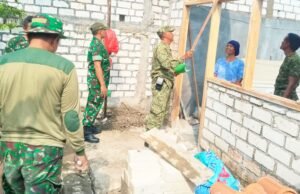 Kasdim Lamongan Cek Langsung Rutilahu, Rumah Warga Kini Mulai Kokoh