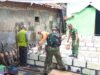 Babinsa Lamongan Turun Tangan Bangun Rumah Warga, Kisahnya Bikin Haru