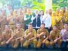 Khofifah Salurkan BLT Rp10,3 Miliar dan Resmikan Masjid di Bojonegoro
