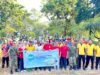 TNI Lamongan dan Warga Bluluk Bersihkan TPU, Semangat Gotong Royong Kembali Menggelora