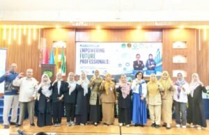 Seminar Internasional STIEKIA Bojonegoro, Mahasiswa Dibekali Kunci Karier Global