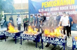 Bea Cukai Bojonegoro Musnahkan 10,35 Juta Batang Rokok Ilegal
