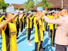 Pelajar SMKN 1 Sugihwaras Bojonegoro Dapat Pelatihan PBB dari Polisi dan TNI, Begini Pesannya
