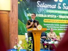 721 Mahasiswa Unigoro Diterjunkan, Bupati Wahono Titip Misi Besar untuk Hutan Bojonegoro