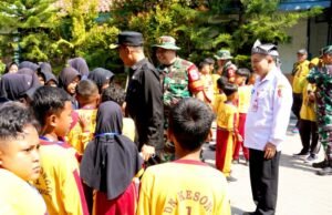 TMMD 129 Bojonegoro Disambut Meriah, Siswa SD Kesongo Antusias Bertemu TNI