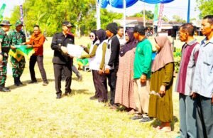 BPR Bojonegoro Salurkan 200 Paket Sembako di TMMD 129