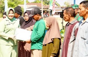 Persit Kodim 0813 Bojonegoro All Out Dukung Sukses TMMD 129 di Kesongo