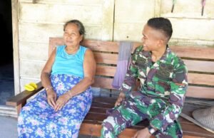 Humanis, Prajurit TMMD Bojonegoro Sambangi Rumah Warga, Bangun Kepercayaan Masyarakat