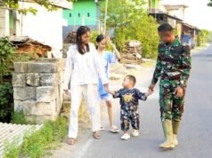 Bikin Haru, Satgas TMMD 129 Bojonegoro Jadi Sahabat Baru Anak-anak Desa Kesongo