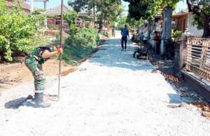 Jalan Cor TMMD 129 Bojonegoro Mulai Terbentuk, Warga Kedungpandan Sumringah