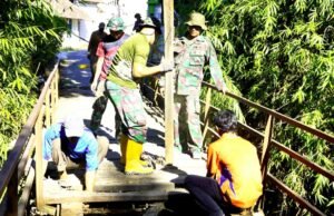 TMMD Bojonegoro Mulai Bongkar Jembatan Lama di Dusun Mundu