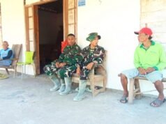 TMMD Bojonegoro Bikin Warga Kesongo Terharu, TNI Nyangkruk Bareng di Teras Rumah