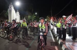Polres Magetan Bersama Komunitas Gowes Malam Kampanyekan Kota Aman dan Tertib
