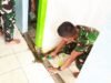 Satgas TMMD 129 Bojonegoro Gotong Royong Bersihkan Masjid