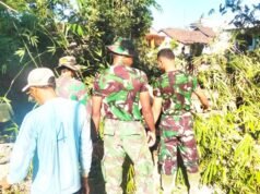 TMMD 129 Bojonegoro Bersihkan Bantaran Sungai Kesongo, Cegah Banjir Sejak Dini