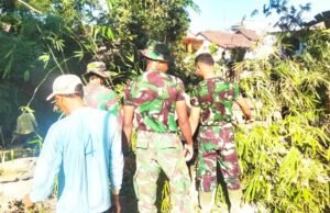 TMMD 129 Bojonegoro Bersihkan Bantaran Sungai Kesongo, Cegah Banjir Sejak Dini