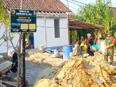 Tak Hanya Jalan, TMMD Bojonegoro Juga Bedah Rumah Warga