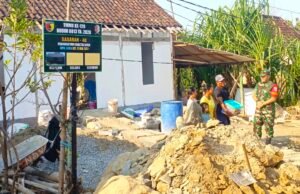 Tak Hanya Jalan, TMMD Bojonegoro Juga Bedah Rumah Warga