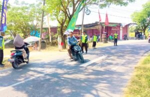 Satlinmas Kesongo Jadi Garda Terdepan Amankan Bazar TMMD 129 Bojonegoro