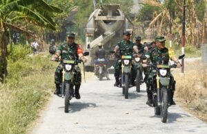 Jenderal TNI Pilih Naik Motor Trail Tinjau TMMD Bojonegoro, Pastikan Pembangunan Tepat Sasaran