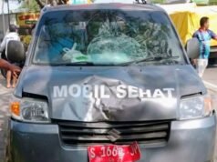 Contraflow Berujung Tabrakan, Mobil Sehat dan Motor Bertabrakan di Pucuk Lamongan