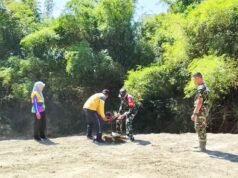 TMMD Bojonegoro Dorong Penghijauan, Babinsa dan DLH Siapkan Lubang Tanam di Bantaran Sungai