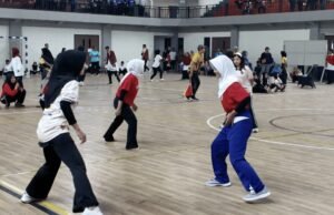 Forkab Bojonegoro Pecah, Dagongan hingga Egrang Bikin HUT RI Makin Meriah
