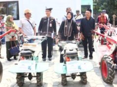 Puluhan Petani Bojonegoro Dapat Alsintan, Ada Pesan Penting Wabup